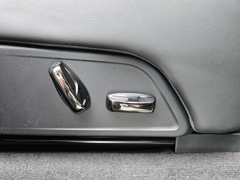More views of Porsche Cayenne