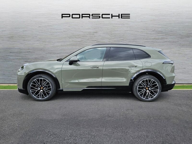 More views of Porsche Cayenne