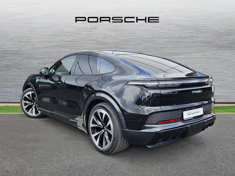 More views of Porsche Cayenne