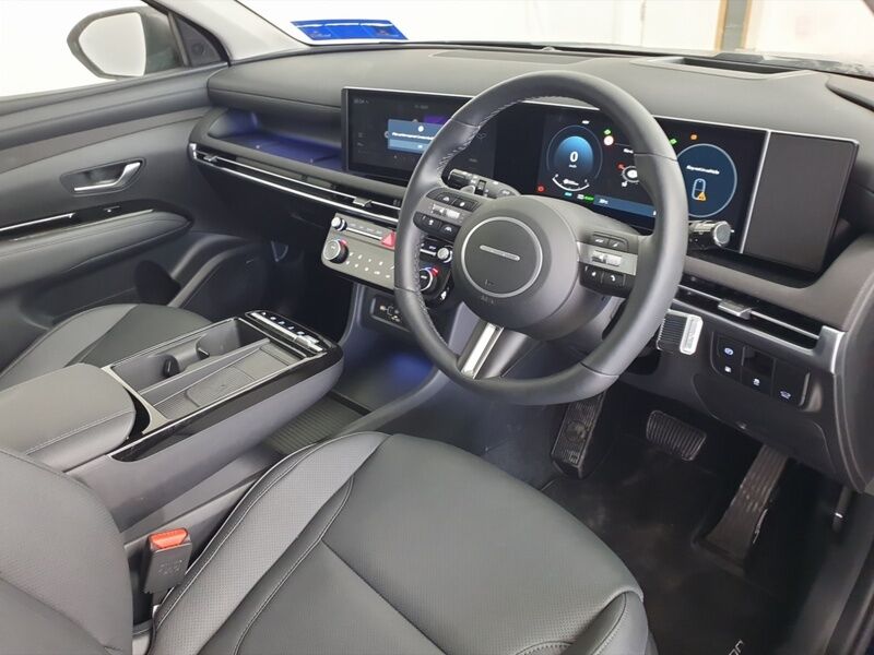 More views of Hyundai Tucson