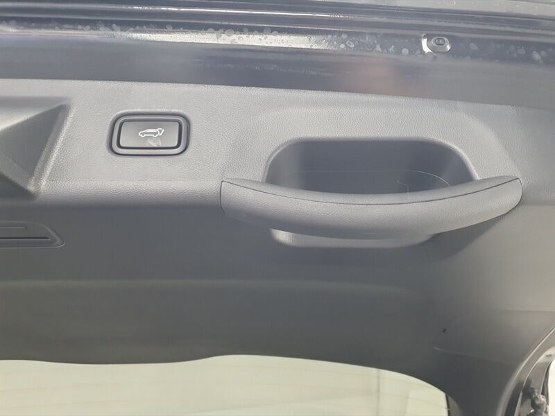 More views of Hyundai Tucson