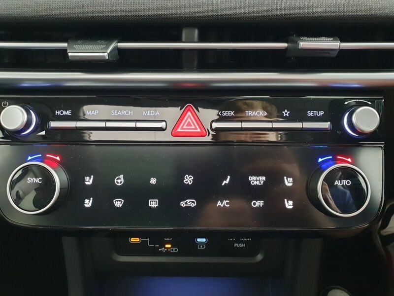 More views of Hyundai Tucson