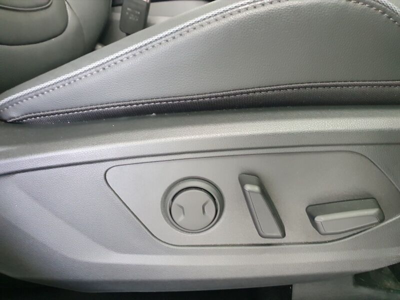 More views of Hyundai Tucson