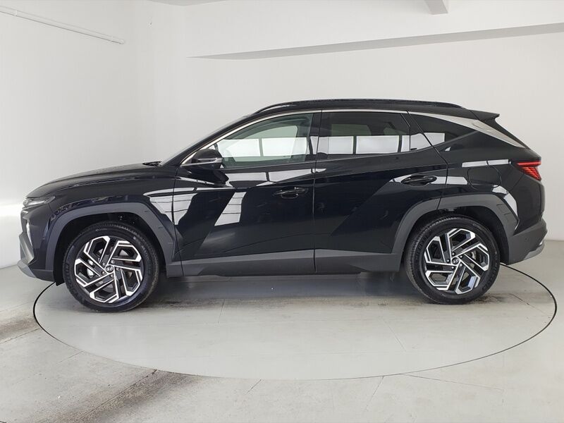 More views of Hyundai Tucson