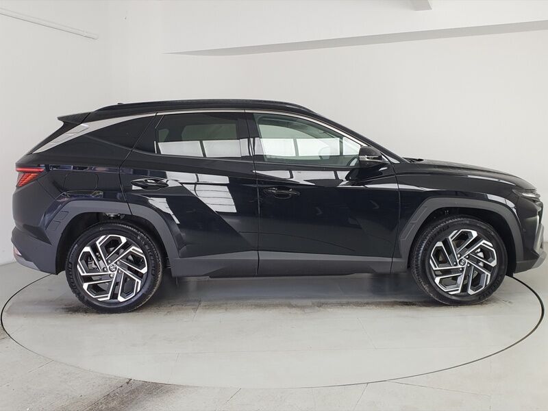 More views of Hyundai Tucson
