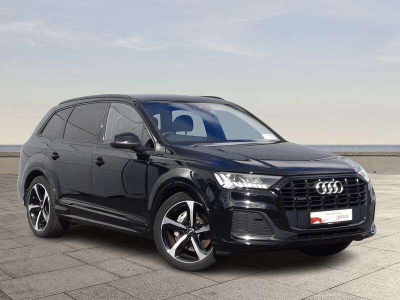 More views of Audi Q7