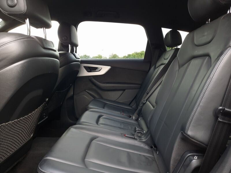 More views of Audi Q7