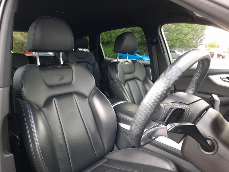More views of Audi Q7