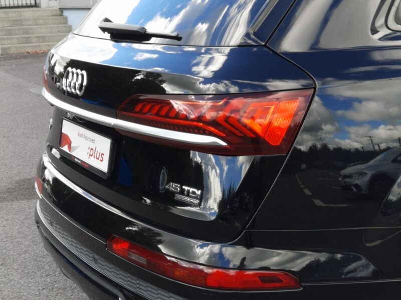 More views of Audi Q7