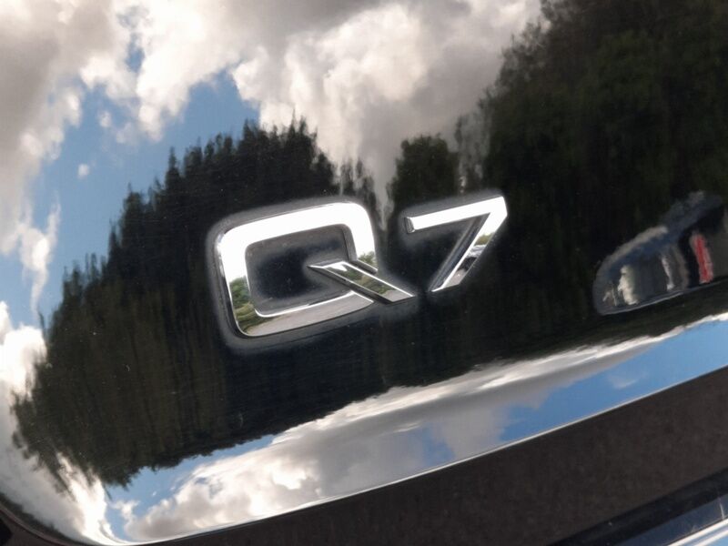 More views of Audi Q7