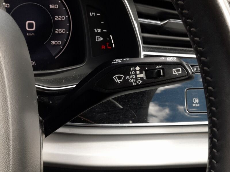 More views of Audi Q7