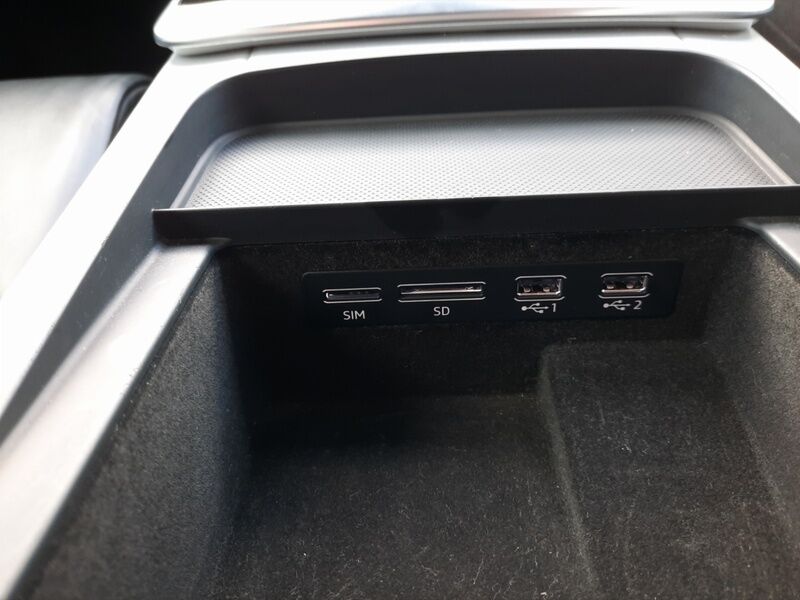More views of Audi Q7