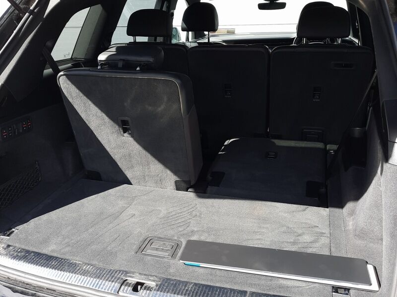 More views of Audi Q7