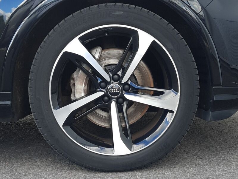 More views of Audi Q7