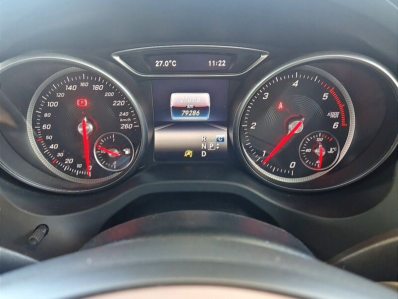 More views of Mercedes-Benz CLA