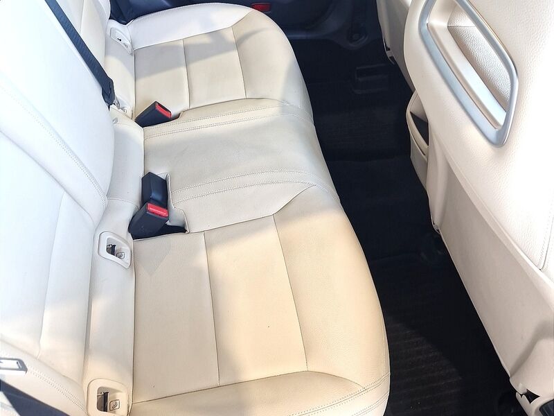More views of Mercedes-Benz CLA