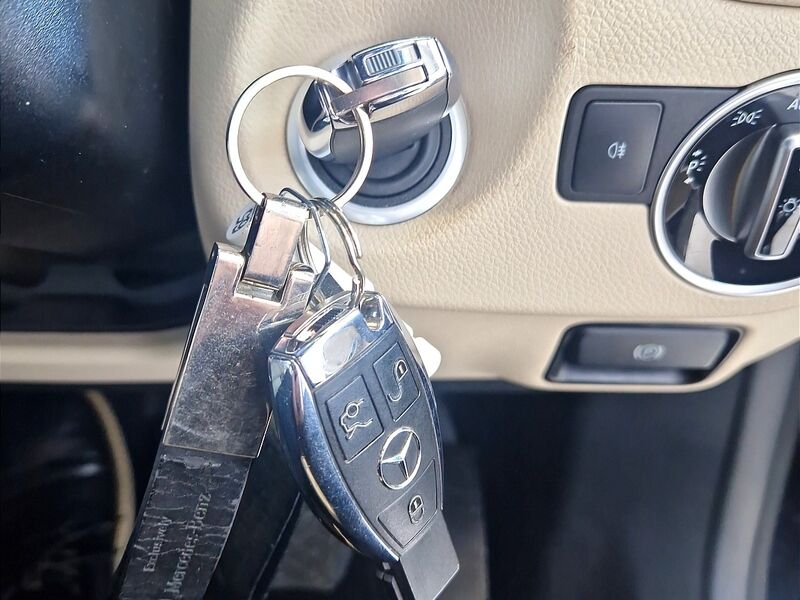 More views of Mercedes-Benz CLA