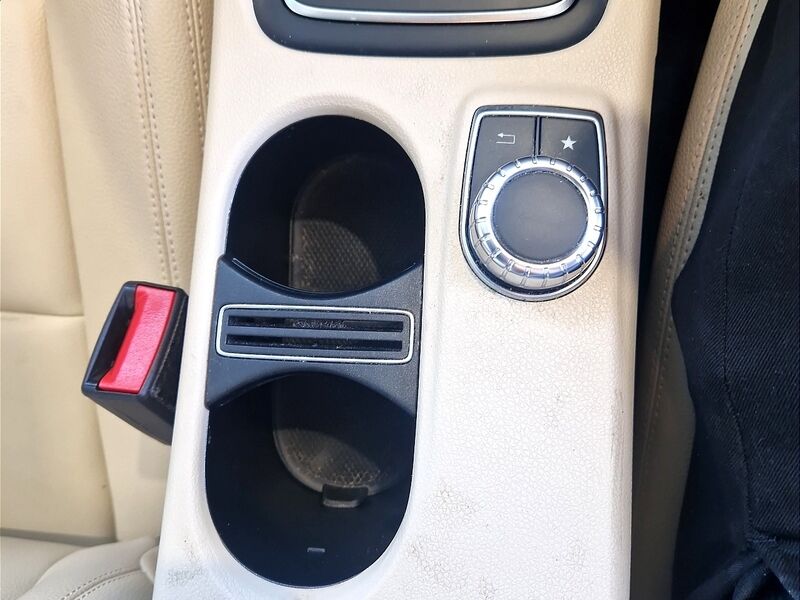 More views of Mercedes-Benz CLA