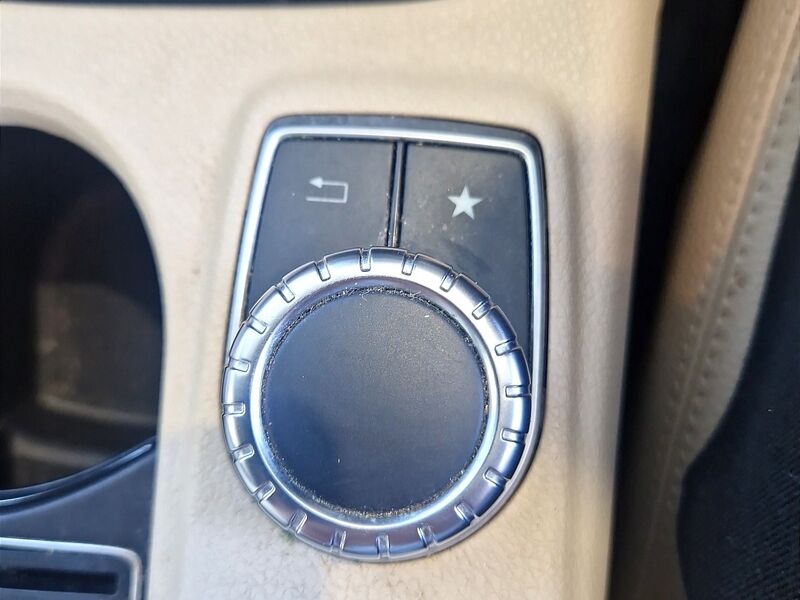 More views of Mercedes-Benz CLA