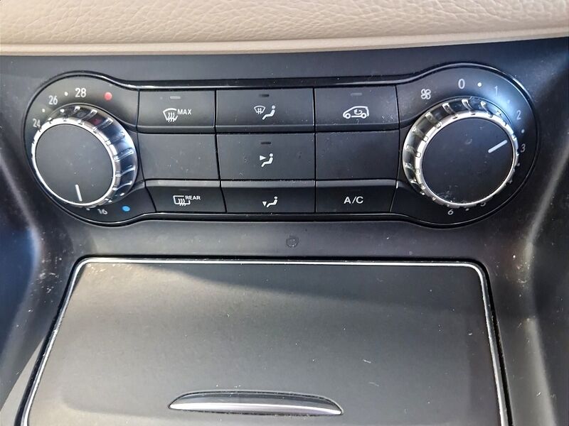 More views of Mercedes-Benz CLA