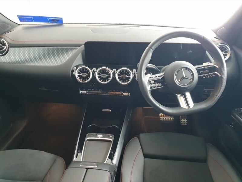 More views of Mercedes-Benz EQA