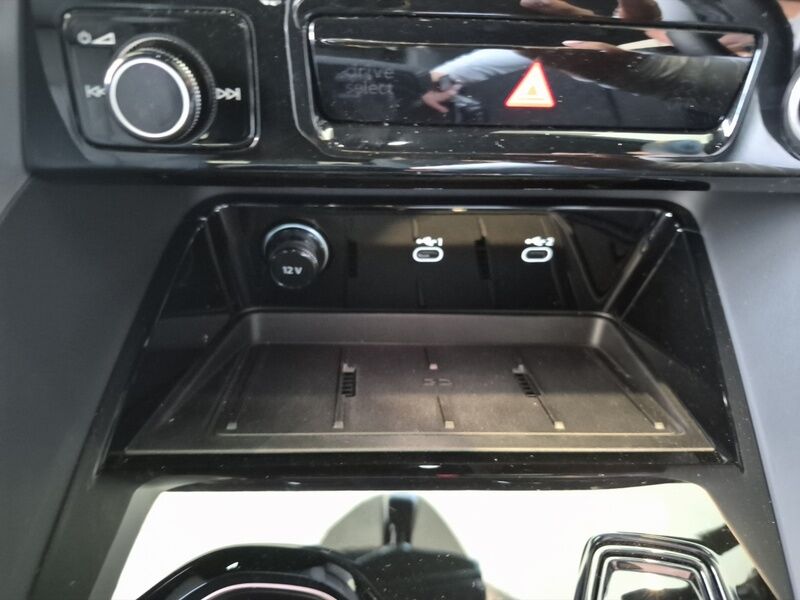 More views of Audi Q5