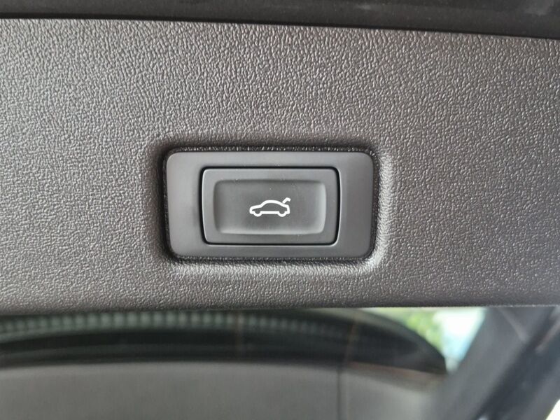 More views of Audi Q5