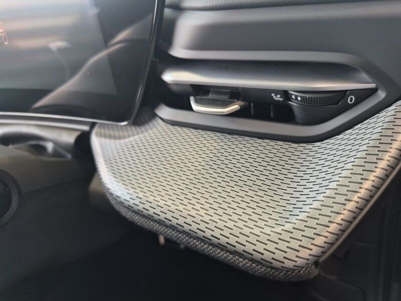More views of Audi Q5