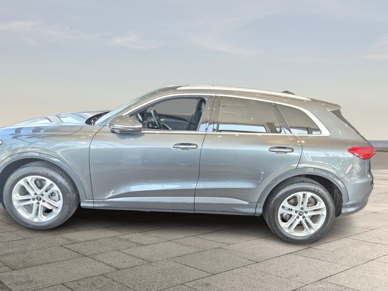 More views of Audi Q5