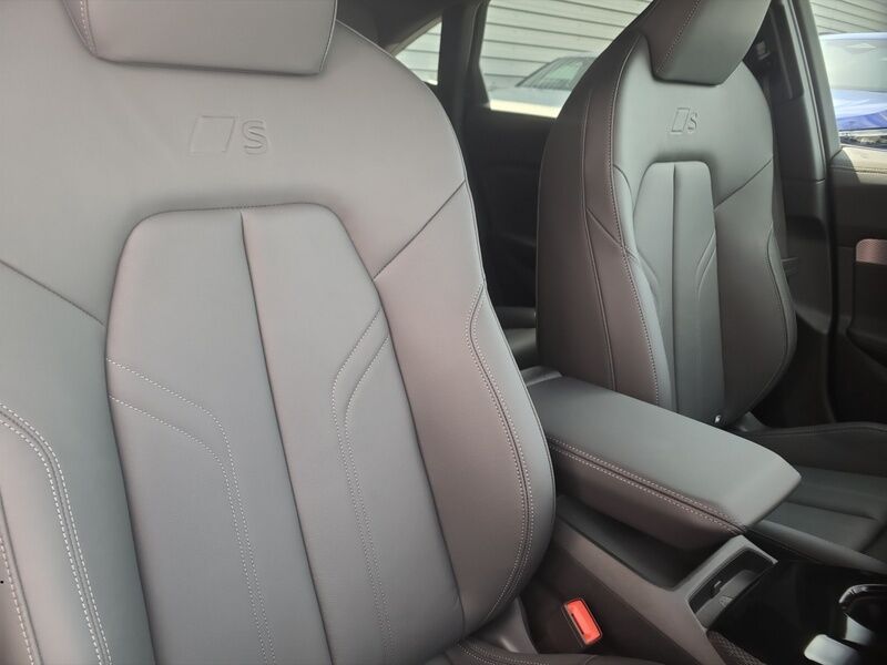 More views of Audi A5