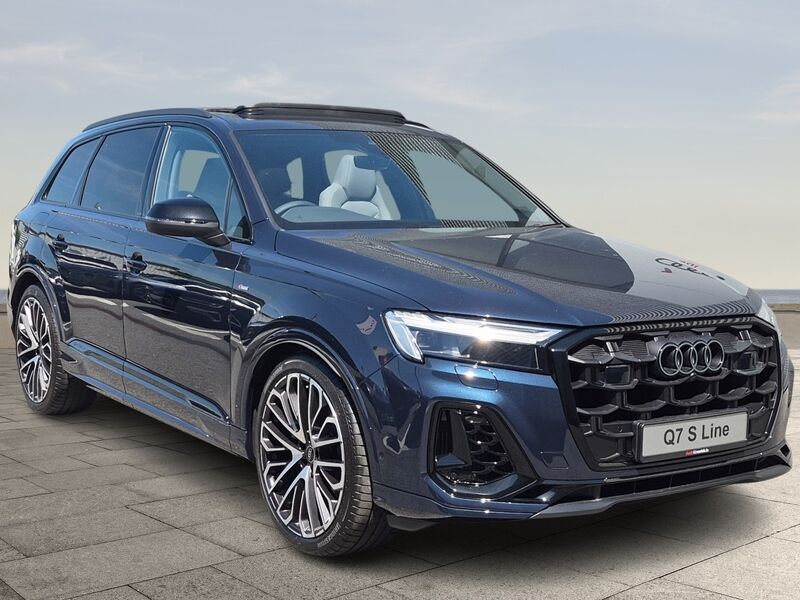 More views of Audi Q7