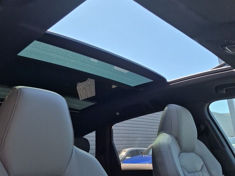 More views of Audi Q7