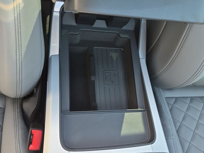 More views of Audi Q7