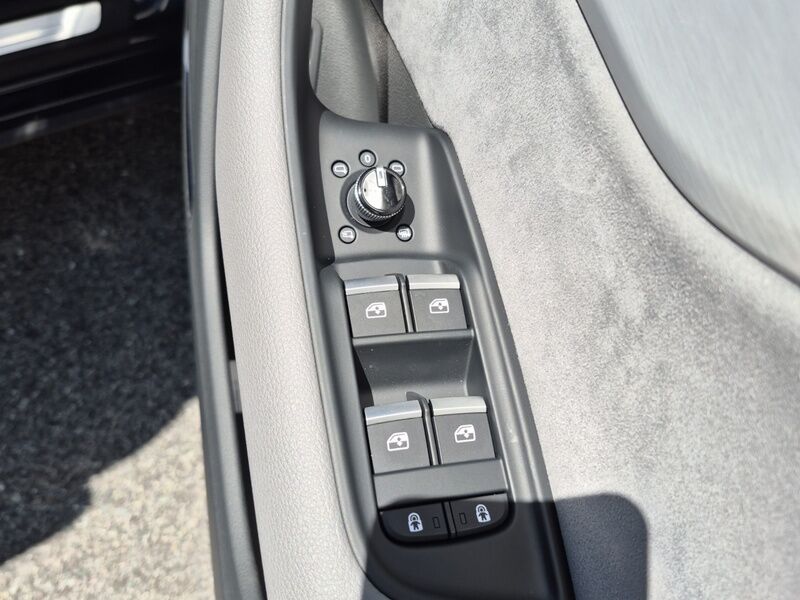More views of Audi Q7