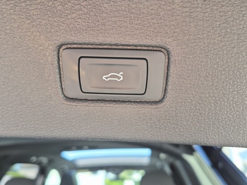 More views of Audi Q7