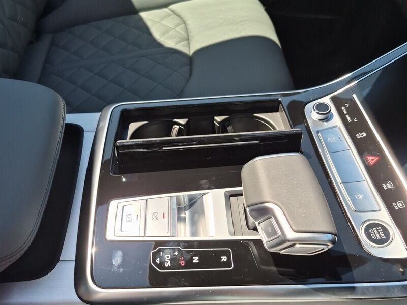 More views of Audi Q7