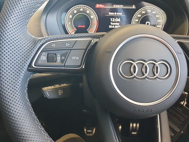 More views of Audi Q2