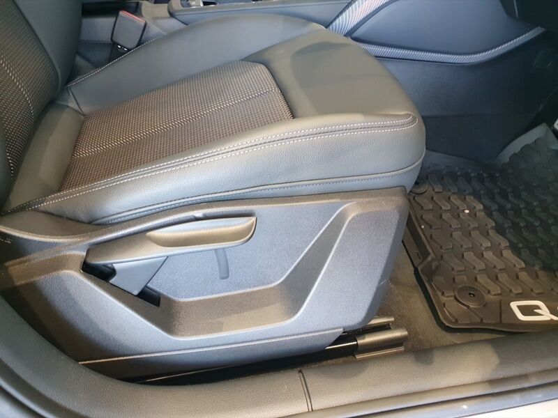 More views of Audi Q2
