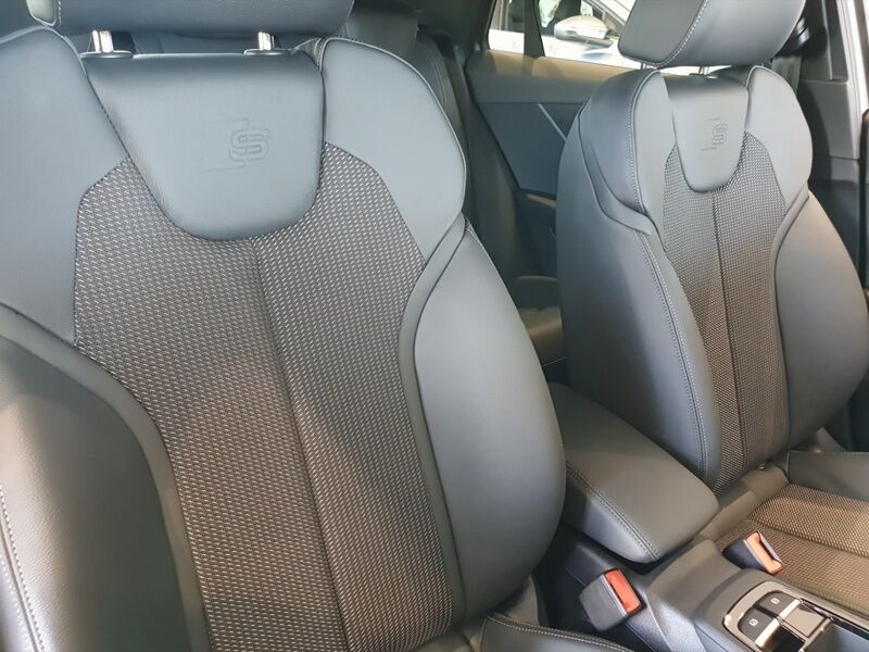 More views of Audi Q2