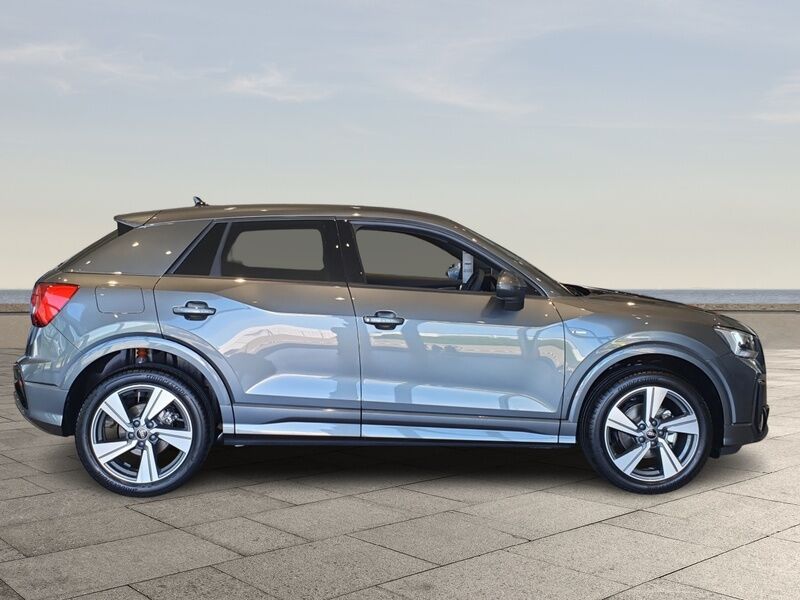 More views of Audi Q2
