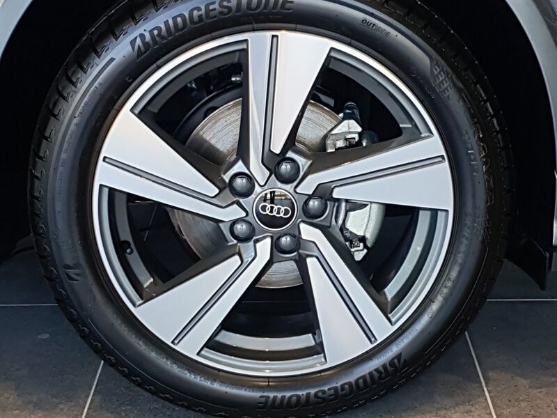 More views of Audi Q2