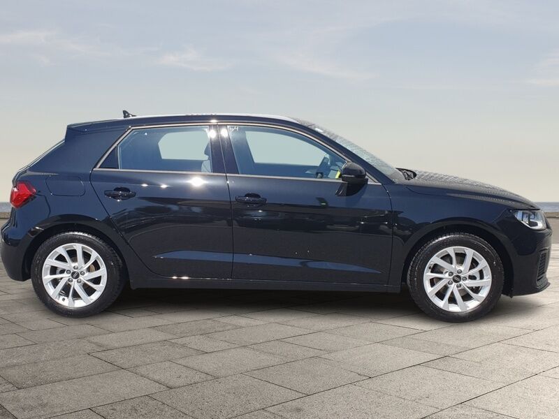 More views of Audi A1