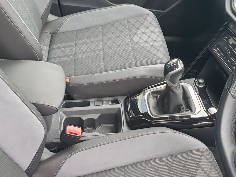 More views of Volkswagen T-Roc