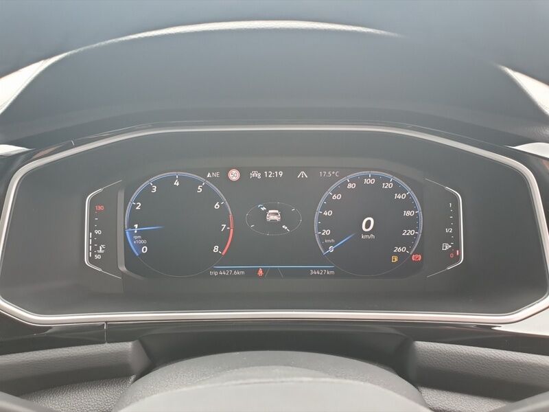 More views of Volkswagen T-Roc