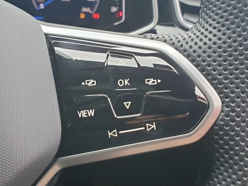More views of Volkswagen T-Roc
