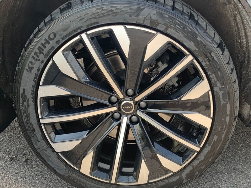 More views of Volvo XC90
