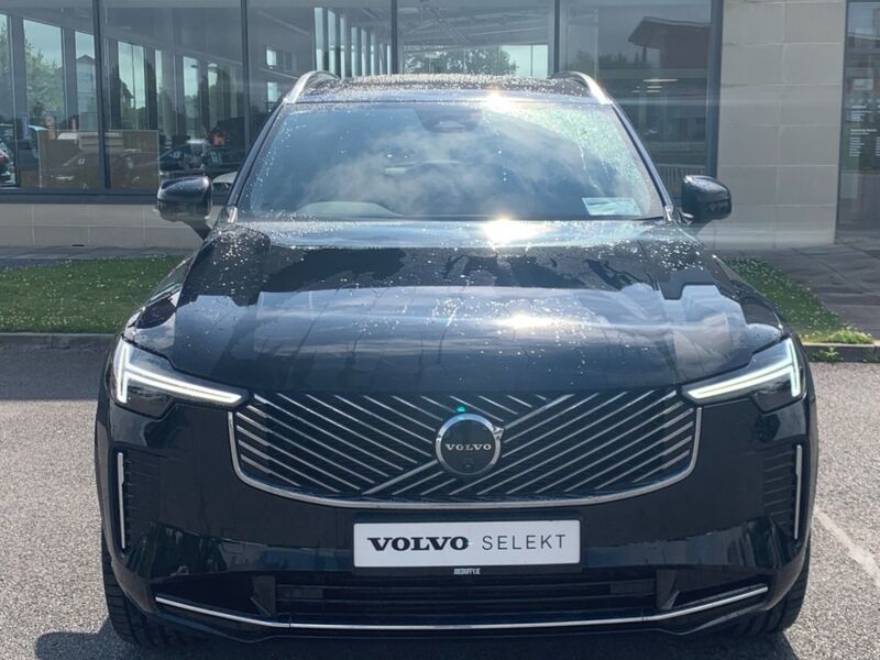 More views of Volvo XC90