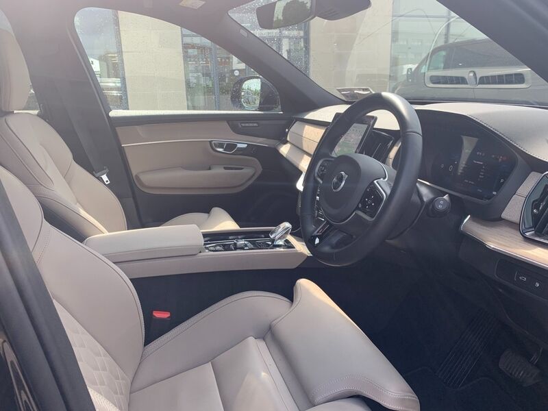 More views of Volvo XC90