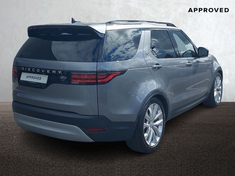 More views of Land Rover Discovery