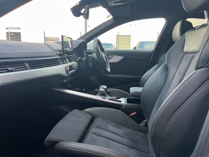 More views of Audi A4